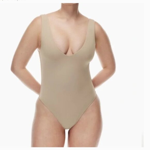 Aritzia | Babaton Contour V-neck bodysuit Taupe | Size 2XS Women's - Picture 10 of 15